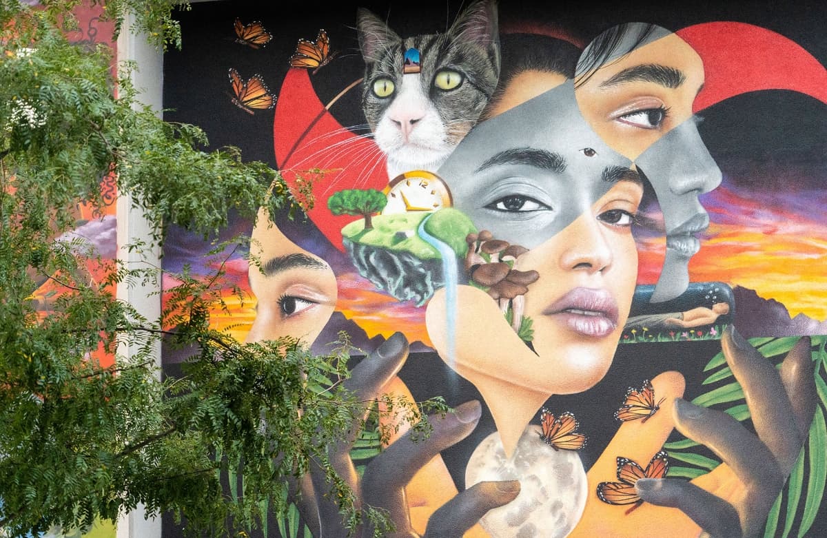 Neighborhood Mural Image