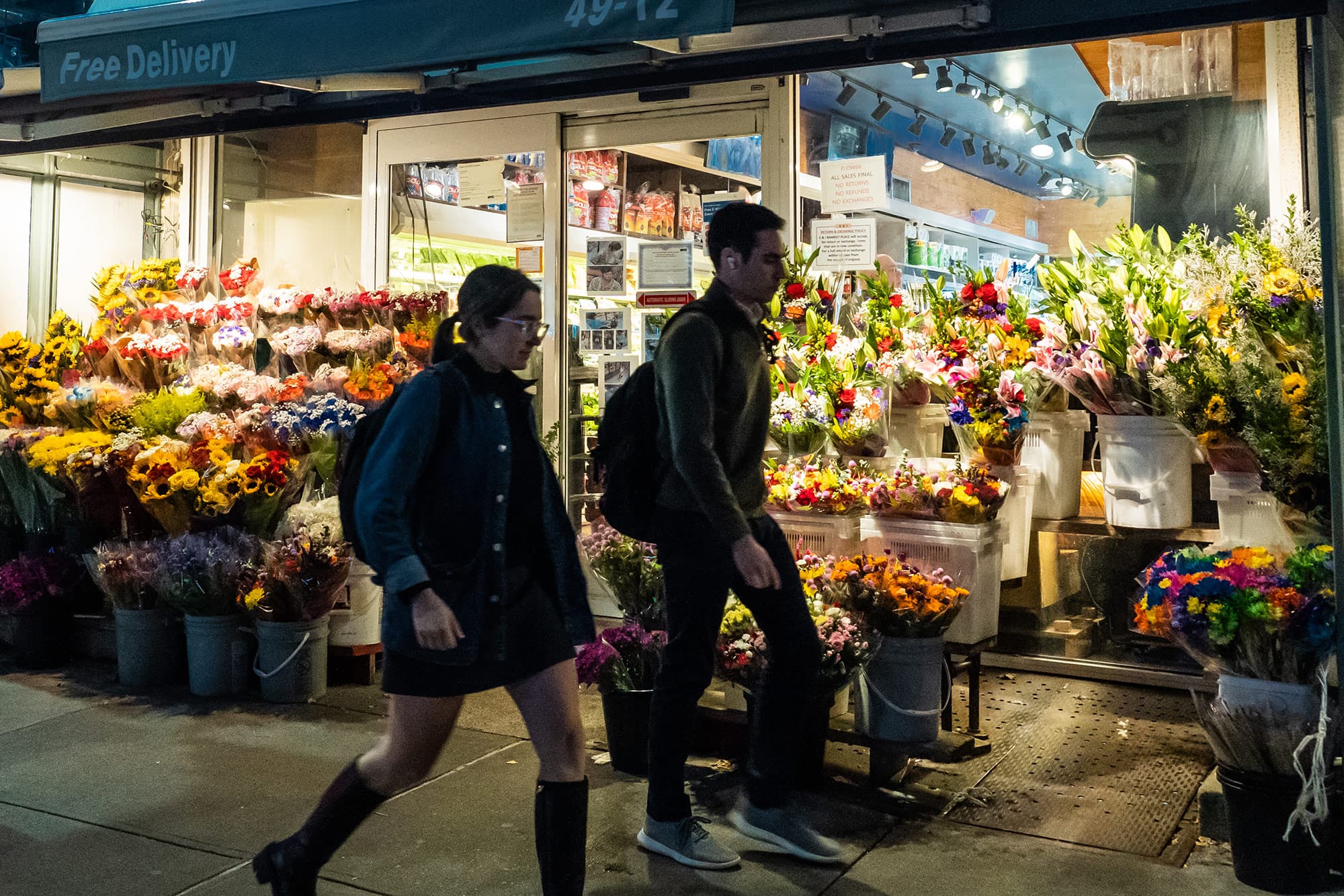 L.I.C. - Neighborhood Image